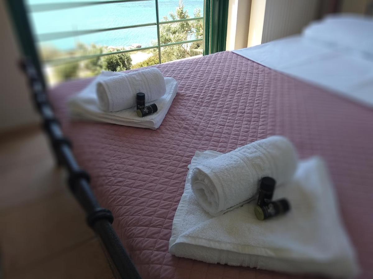 Marmari Megali Ammos Oasis Apartment & Studio Agia Marina  Eksteriør bilde